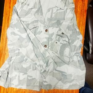 Maurices Camo Jacket size 2 plus size (2x)